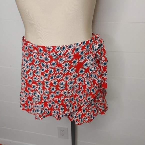 Zara wrap front ruffle daisy shorts size XS - Picture 3 of 12